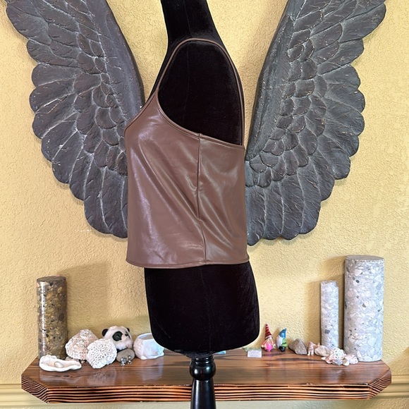 Aero camisole crop top - Picture 3 of 6